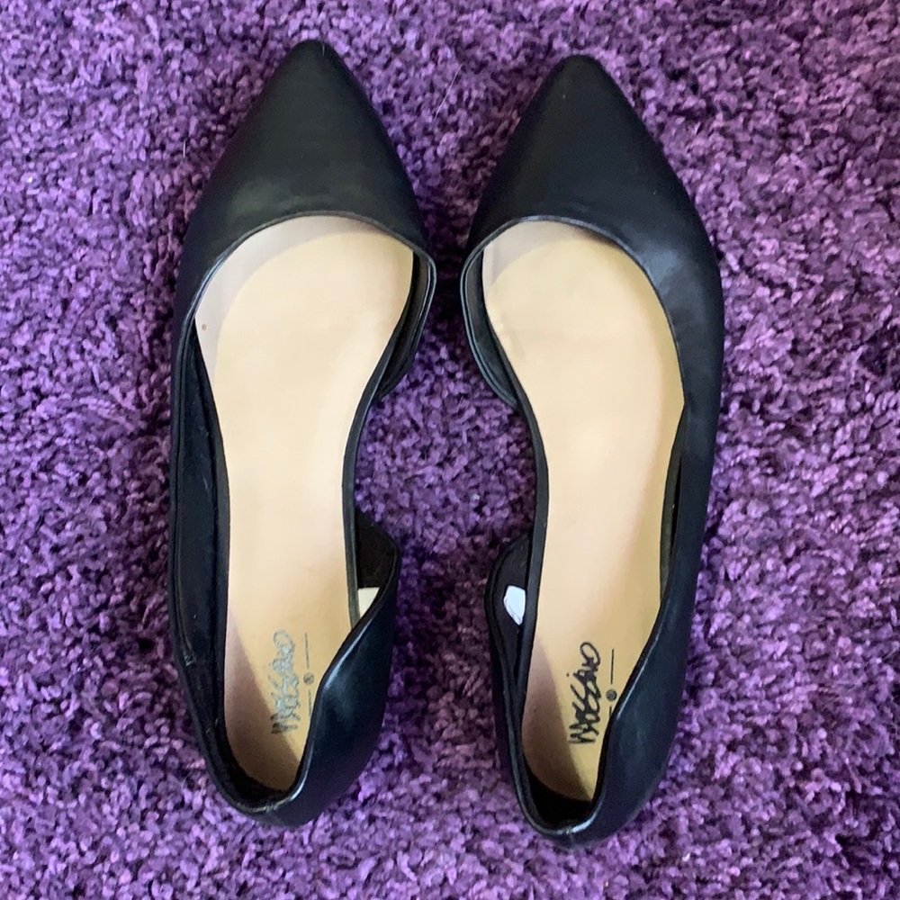 Women’s Black Flats Sandals Size 9.5
